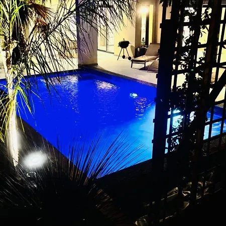 Luxury Pool ,ac ,tropical Garden ,south Of France فيلة